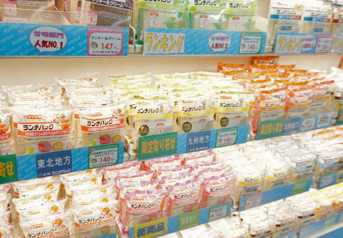 ランチパックSHOP TX 秋葉原店 商品棚